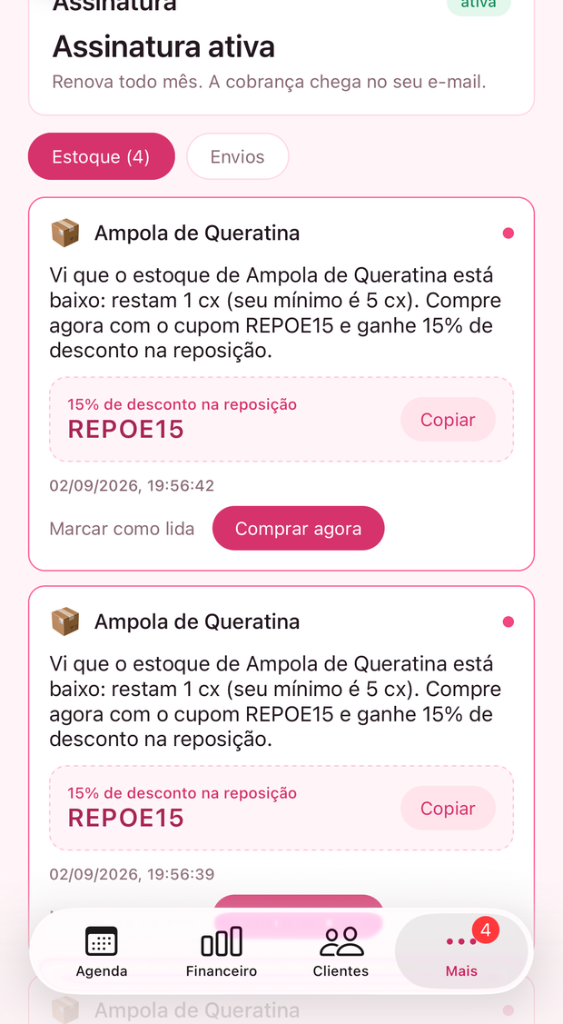 Notificação no app avisando que a ampola de queratina está acabando, com cupom de 15% de desconto e botão para comprar.